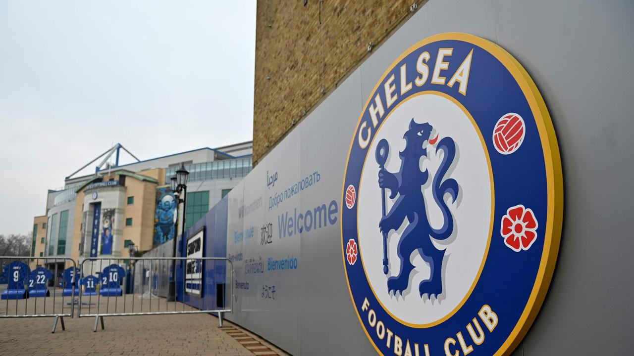 Chelsea owner not to decided for club offer now.