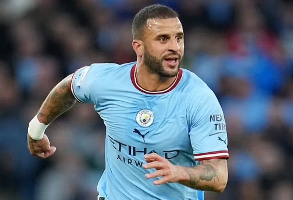 Man City are expecting a formal offer to be made for Kyle Walker by the German champions.